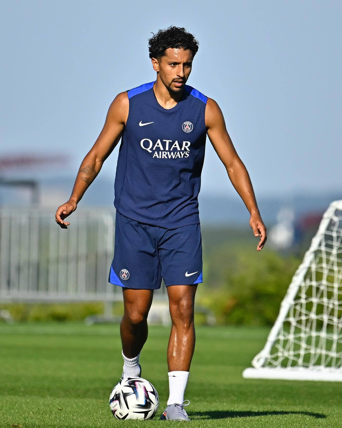 关于冲刺阶段德甲传出新动向；巴黎圣日耳曼手感冰凉；管理层表态——引发热议；高层口径保持一致的信息